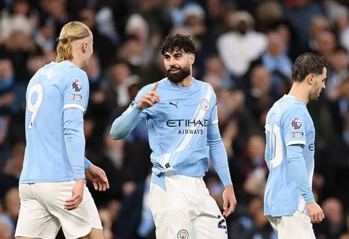 华体会优惠活动 - 首存送100% | 洗码日结无上限 - 专业体育数据分析平台界面